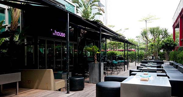 2 龍門帆布 帆布工程 遮陽棚 遮雨棚 鋁架帆布 伸縮帆布.jpg 2 龍門帆布 帆布工程 遮陽棚 遮雨棚 鋁架帆布 伸縮帆布.jpg