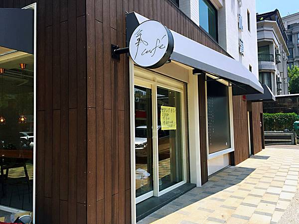 6 龍門帆布有限公司 帆布工程 帆布行 遮陽棚 遮雨棚 鋁架帆布 伸縮帆布 升降帆布 造型鐵架帆布 造型帆布 百摺天棚 天幕百褶帆布 活動帳棚 訂做帳棚 活動車庫 訂做車庫 歐式帆布 廣告帆布 球型帳篷 透明球型帳棚.jpg