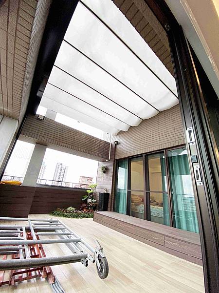 2 龍門帆布有限公司 帆布工程 帆布行 遮陽棚 遮雨棚 鋁架帆布 伸縮帆布 升降帆布 造型鐵架帆布 造型帆布 百摺天棚 天幕百褶帆布 活動帳棚 訂做帳棚 活動車庫 訂做車庫 歐式帆布 廣告帆布 球型帳篷 透明球型帳棚 風箏遮陽網 遮陽風箏.jpg 2 龍門帆布有限公司 帆布工程 帆布行 遮陽棚 遮雨棚 鋁架帆布 伸縮帆布 升降帆布 造型鐵架帆布 造型帆布 百摺天棚 天幕百褶帆布 活動帳棚 訂做帳棚 活動車庫 訂做車庫 歐式帆布 廣告帆布 球型帳篷 透明球型帳棚 風箏遮陽網 遮陽風箏.jpg