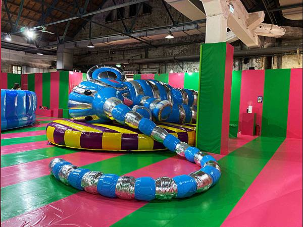 7 龍門帆布有限公司 帆布工程 帆布行 遮陽棚 遮雨棚 鋁架帆布 伸縮帆布 升降帆布 造型鐵架帆布 造型帆布 百摺天棚 天幕百褶帆布 活動帳棚 訂做帳棚 活動車庫 訂做車庫 歐式帆布 廣告帆布 球型帳篷 透明球型帳棚 風箏遮陽網 遮陽風箏.jpg 7 龍門帆布有限公司 帆布工程 帆布行 遮陽棚 遮雨棚 鋁架帆布 伸縮帆布 升降帆布 造型鐵架帆布 造型帆布 百摺天棚 天幕百褶帆布 活動帳棚 訂做帳棚 活動車庫 訂做車庫 歐式帆布 廣告帆布 球型帳篷 透明球型帳棚 風箏遮陽網 遮陽風箏.jpg