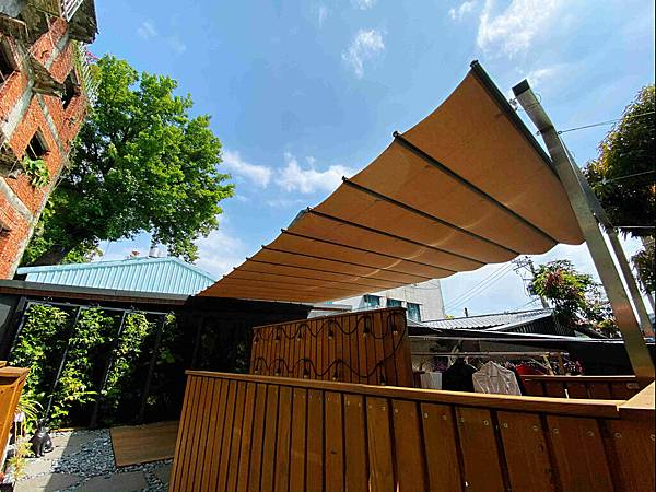 5 龍門帆布有限公司 帆布工程 帆布行 遮陽棚 遮雨棚 鋁架帆布 伸縮帆布 升降帆布 造型鐵架帆布 造型帆布 百摺天棚 天幕百褶帆布 活動帳棚 訂做帳棚 活動車庫 訂做車庫 歐式帆布 廣告帆布 球型帳篷 透明球型帳棚 風箏遮陽網 遮陽風箏.jpg 5 龍門帆布有限公司 帆布工程 帆布行 遮陽棚 遮雨棚 鋁架帆布 伸縮帆布 升降帆布 造型鐵架帆布 造型帆布 百摺天棚 天幕百褶帆布 活動帳棚 訂做帳棚 活動車庫 訂做車庫 歐式帆布 廣告帆布 球型帳篷 透明球型帳棚 風箏遮陽網 遮陽風箏.jpg