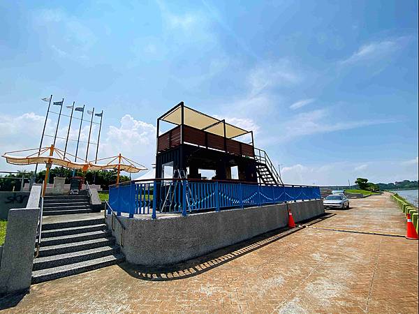 6 龍門帆布有限公司 帆布工程 帆布行 遮陽棚 遮雨棚 鋁架帆布 伸縮帆布 升降帆布 造型鐵架帆布 造型帆布 百摺天棚 天幕百褶帆布 活動帳棚 訂做帳棚 活動車庫 訂做車庫 歐式帆布 廣告帆布 球型帳篷 透明球型帳棚 風箏遮陽網 遮陽風箏.jpg 6 龍門帆布有限公司 帆布工程 帆布行 遮陽棚 遮雨棚 鋁架帆布 伸縮帆布 升降帆布 造型鐵架帆布 造型帆布 百摺天棚 天幕百褶帆布 活動帳棚 訂做帳棚 活動車庫 訂做車庫 歐式帆布 廣告帆布 球型帳篷 透明球型帳棚 風箏遮陽網 遮陽風箏.jpg