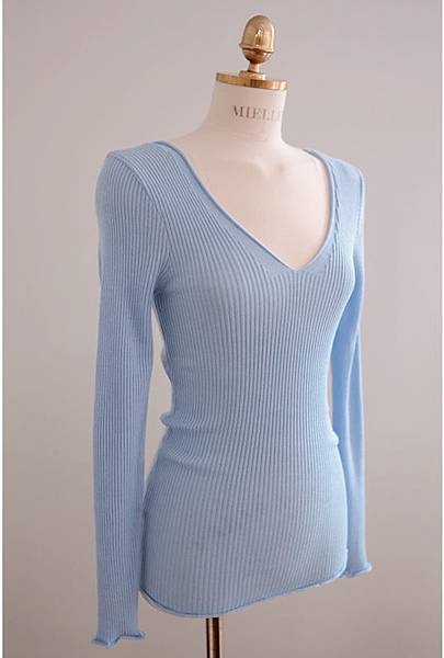 v neck sweater 1