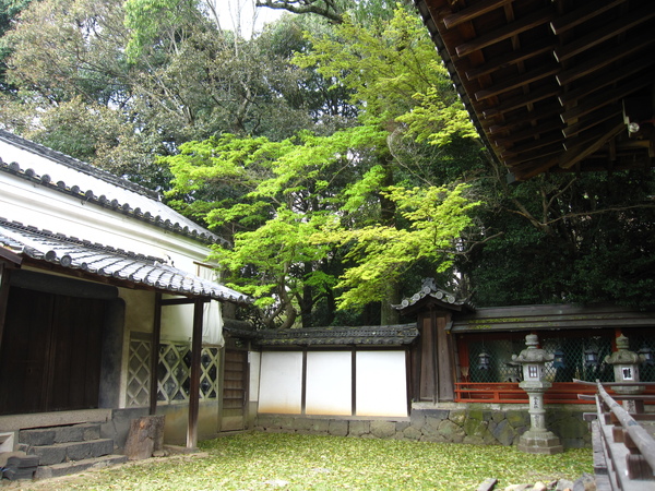 神社一角