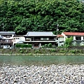 40川湯溫泉大塔川畔望龜屋旅館.jpg