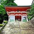 12青岸渡寺山門.jpg