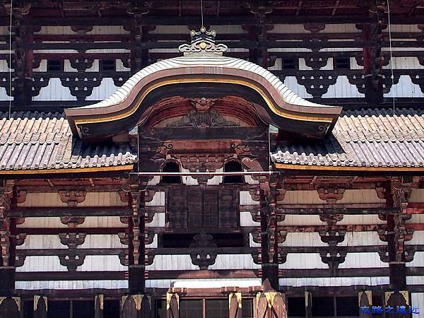 16東大寺大佛殿唐破風