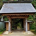 10安樂寺山門-2.jpg