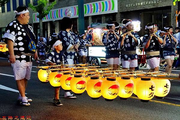 8竿燈祭小若入場.jpg