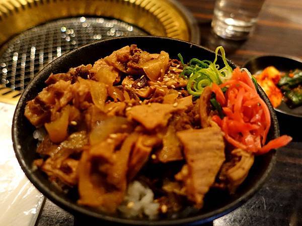 15京都 ホルモン梅しんホルモン丼-2.jpg