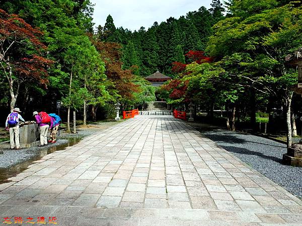 高野山奧之院 24高野山奧之院親鸞聖人墓參道 Jpg 信手拈來 痞客邦 高野山奧之院 24高野山奧之院親鸞聖人墓參道 Jpg 信手拈來 痞客邦