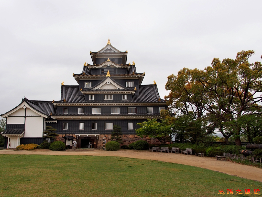 31岡山城正面.jpg