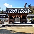 15吉備津彥神社隨神門.jpg