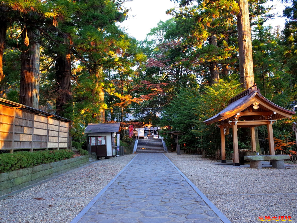 14大崎八幡宮石表參道-1.jpg