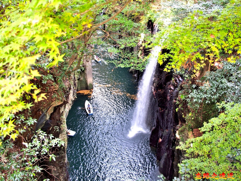 4高千穗峽御橋望真名井之滝.jpg