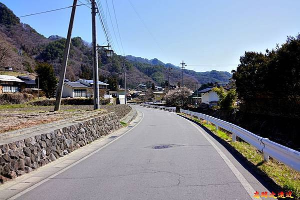 4鹿教湯溫泉往三水館道路.jpg