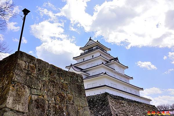 14會津若松城太鼓門望天守閣-1.jpg