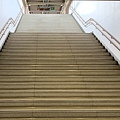3JR福知山站月台階梯.jpg