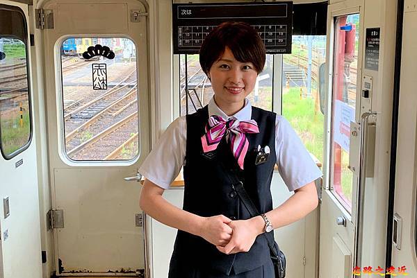 28赤松號列車服務小姐.jpg