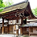 15河合神社神門入口.jpg