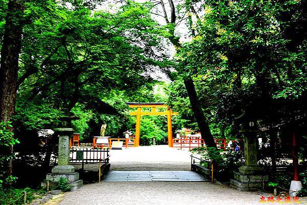 43下鴨神社南口鳥居前.jpg