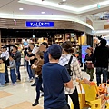 4AENO MALL 盛岡南1樓專門店棉花糖攤排隊人潮.jpg