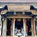 41龍山寺後殿望內.jpg