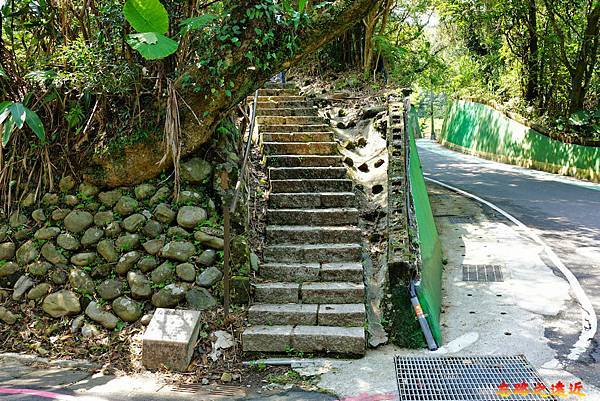 34 樟湖步道瓦厝登山口.jpg