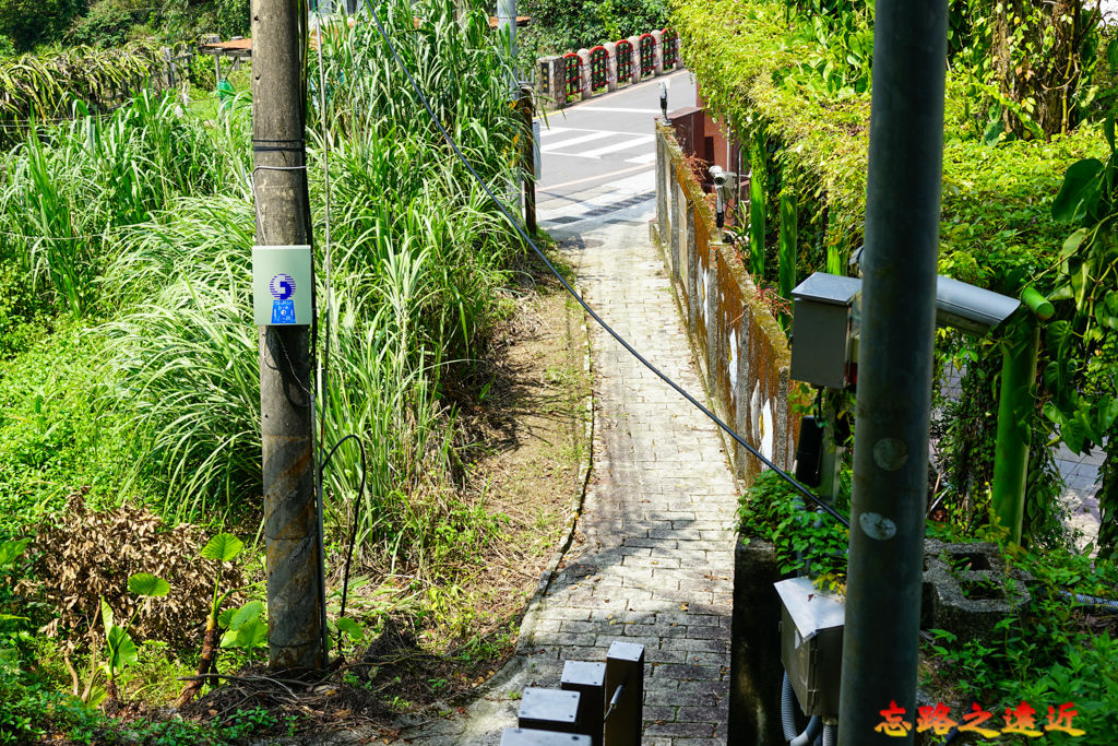 33 三玄宮步道尾段出口指南橋.jpg