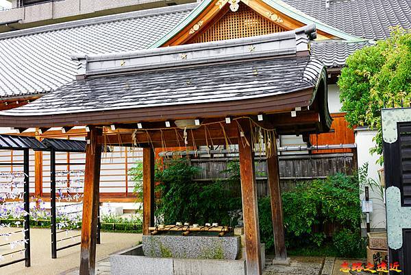 10京都晴明神社手水舍.jpg