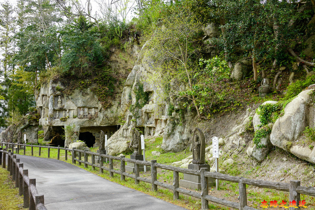 24瑞嚴寺參道旁洞窟遺跡群-1.jpg