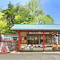 37仙台城護國神社鳥居旁售店.jpg