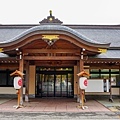 32盛岡八幡宮盛悠館.jpg