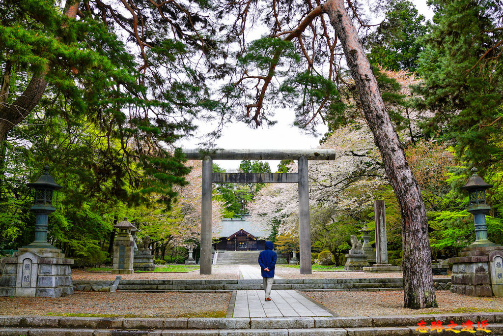 44岩手護國神社前.jpg