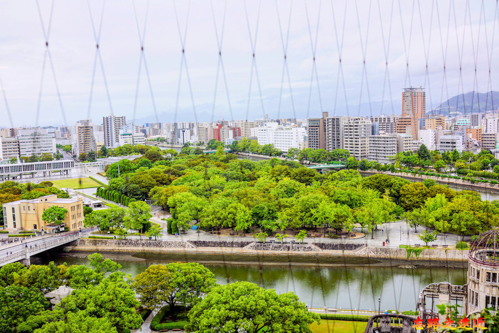 08紙鶴塔廣島之丘展望台望平和紀念公園.jpg