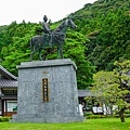 01琉璃光寺前大內弘世雕像.jpg