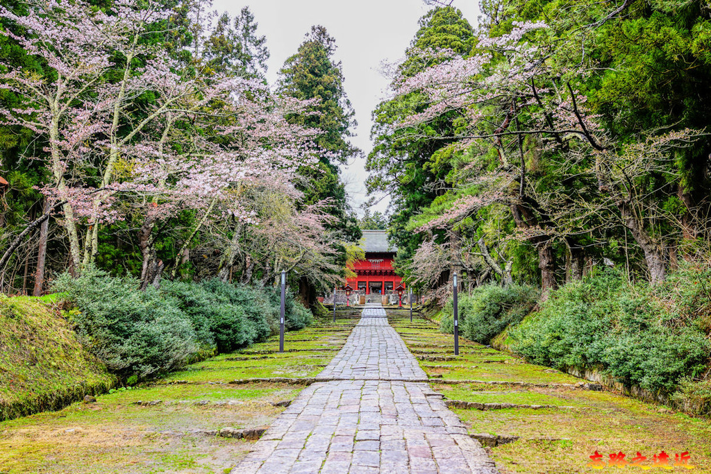 06岩木山神社參道.jpg