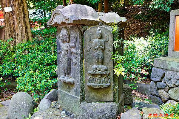 22 根津神社庚申塔.jpg