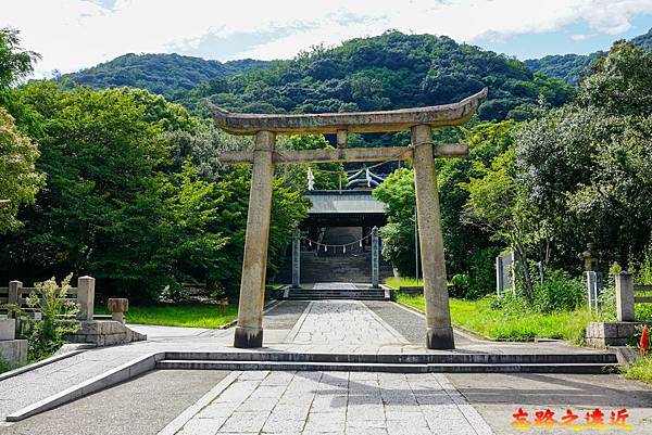 46 鞆之埔沼名前神社鳥居.jpg