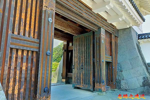 03 小田原城銅門.jpg