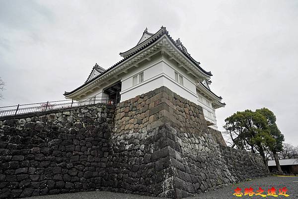 13 小田原城天守閣入口-1.jpg