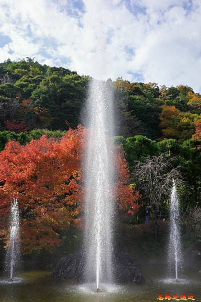 08 勝尾寺お清め橋旁噴泉.jpg