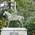 13 高岡城本丸廣場前田利長像.jpg