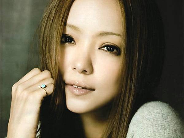 1024x768 Namie Amuro