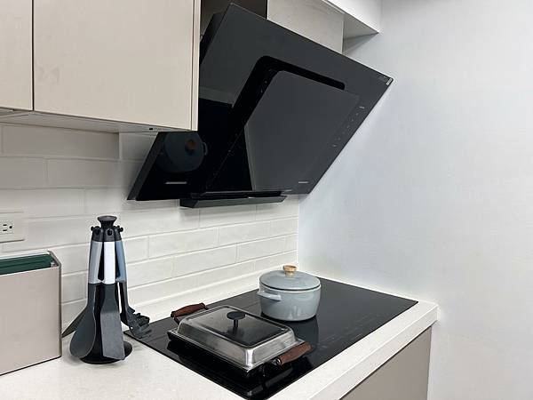 好清安全溫控絕佳的感應爐～伊萊克斯UltimateTaste