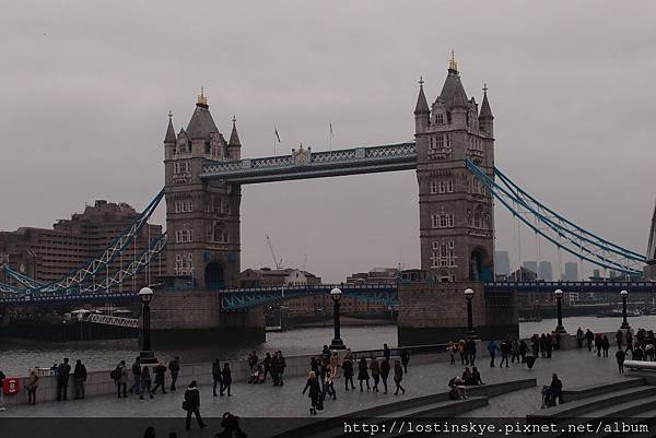 P3105879 P3105879