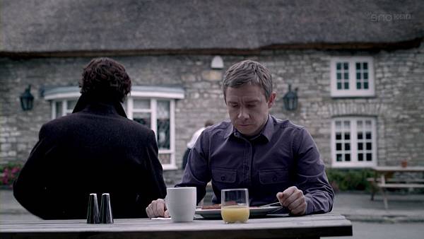 Sherlock2_4.jpg Sherlock2_4.jpg