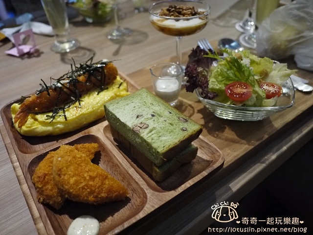 台南 樂禾田 早午餐.日夕食 日式烤飯糰.軟法.歐姆蛋.厚煎鬆餅 台南 樂禾田 早午餐.日夕食 日式烤飯糰.軟法.歐姆蛋.厚煎鬆餅