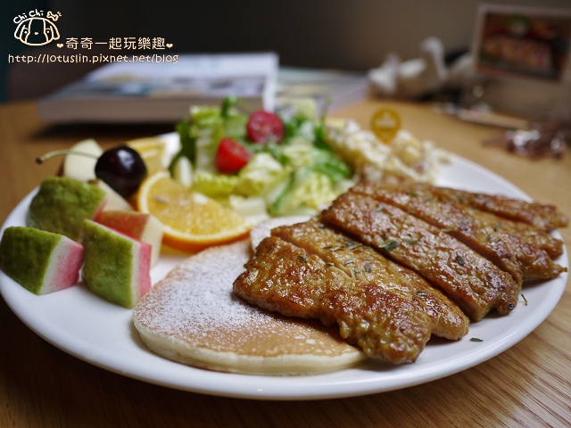 台南 A WEEK PANCAKE&COFFEE 煎鬆餅專賣 早午餐.下午茶推薦 台南 A WEEK PANCAKE&COFFEE 煎鬆餅專賣 早午餐.下午茶推薦
