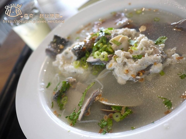 虱目魚海鮮米粉.jpg